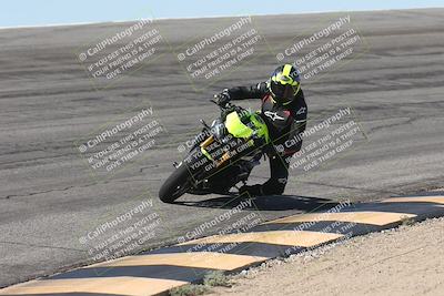 media/Oct-13-2025-Moto Forza (Mon) [[a66d839500]]/3-B Group/Session 2 (Bowl)/